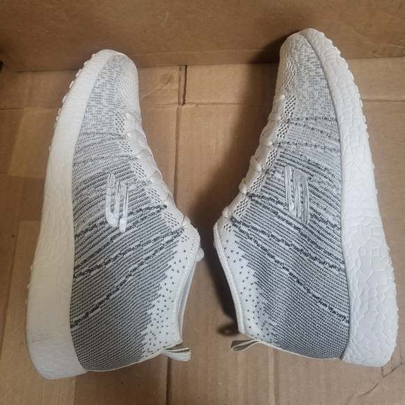 Skecher Air Cooled Memory Foam White/Silver Mid Top Sneakers Women Size 8.5 - Picture 2 of 14